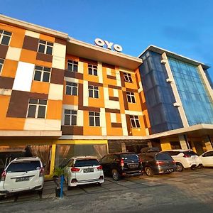 Oyo 1161 Stefani City Hotel